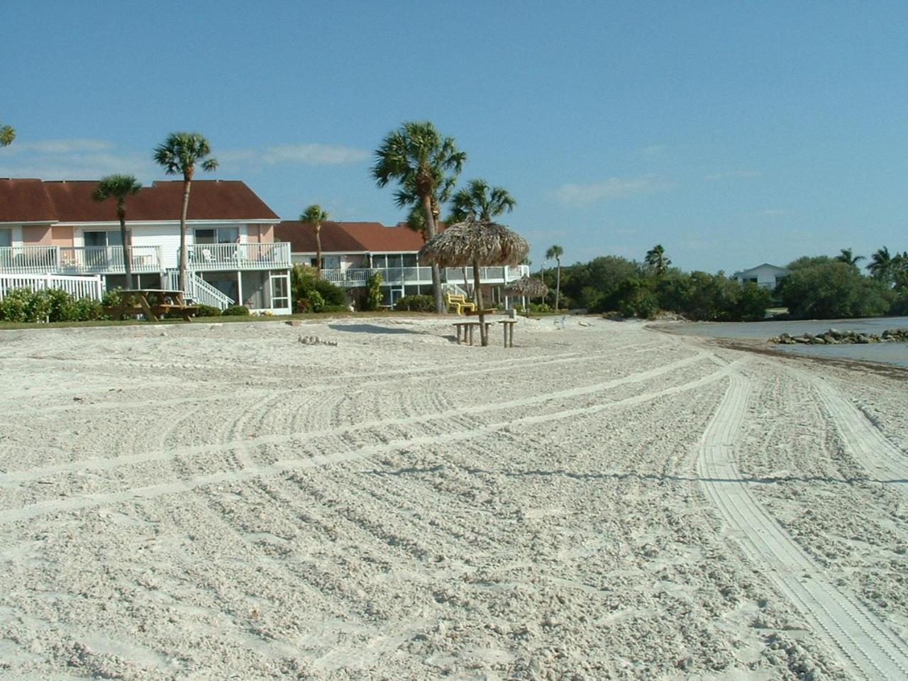 Affordable Two Bedroom Tropical Condo - Private Beach, Pools, Hot Tub San Petersburgo Exterior foto