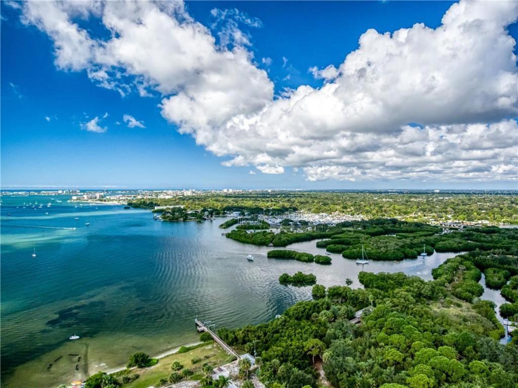 Affordable Two Bedroom Tropical Condo - Private Beach, Pools, Hot Tub San Petersburgo Exterior foto