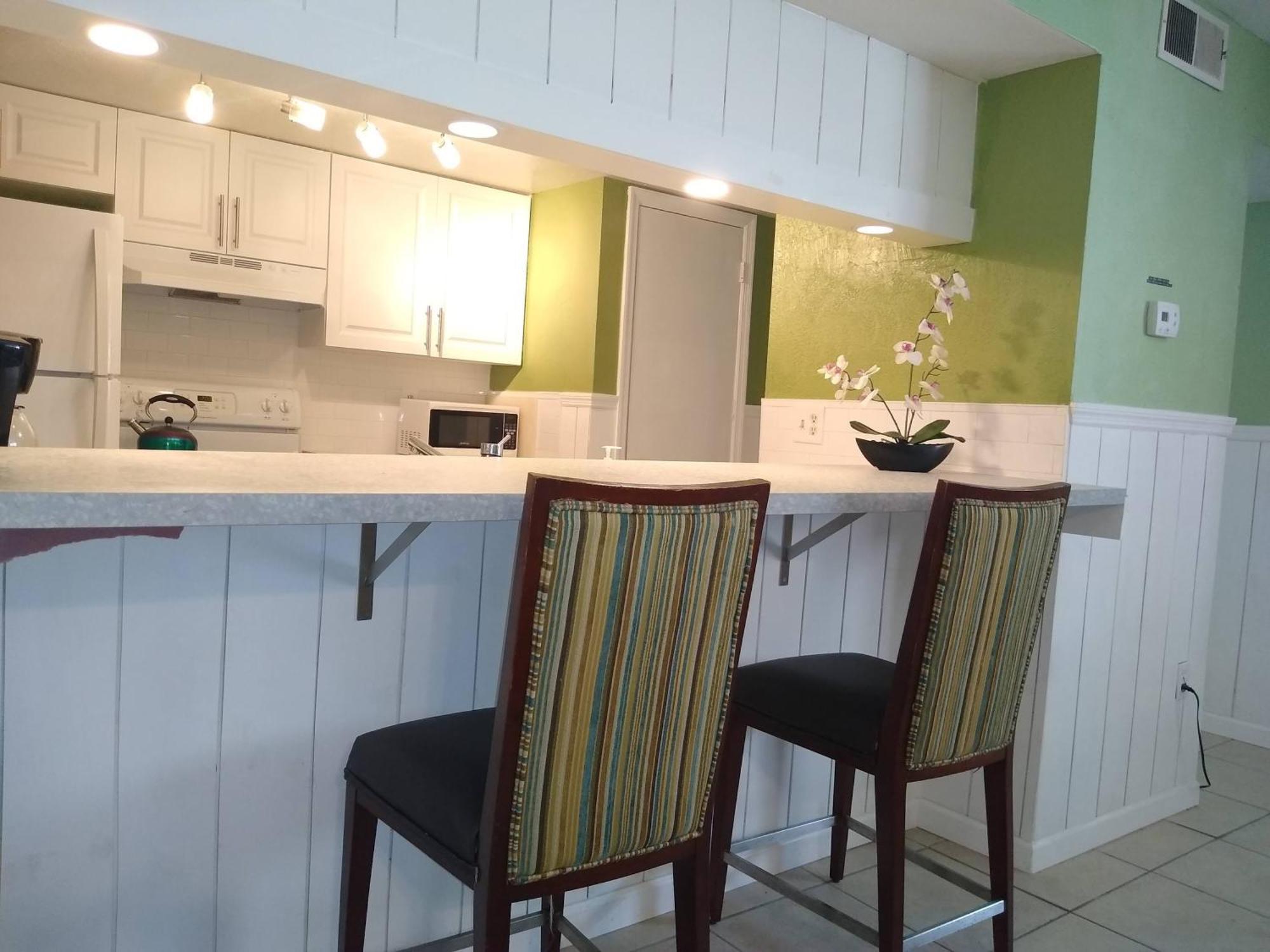 Affordable Two Bedroom Tropical Condo - Private Beach, Pools, Hot Tub San Petersburgo Exterior foto